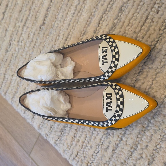 NEW Kate Spade New York Gogo Taxi Ballet Flats Size 7 Yellow White Black Patent - Picture 8 of 13
